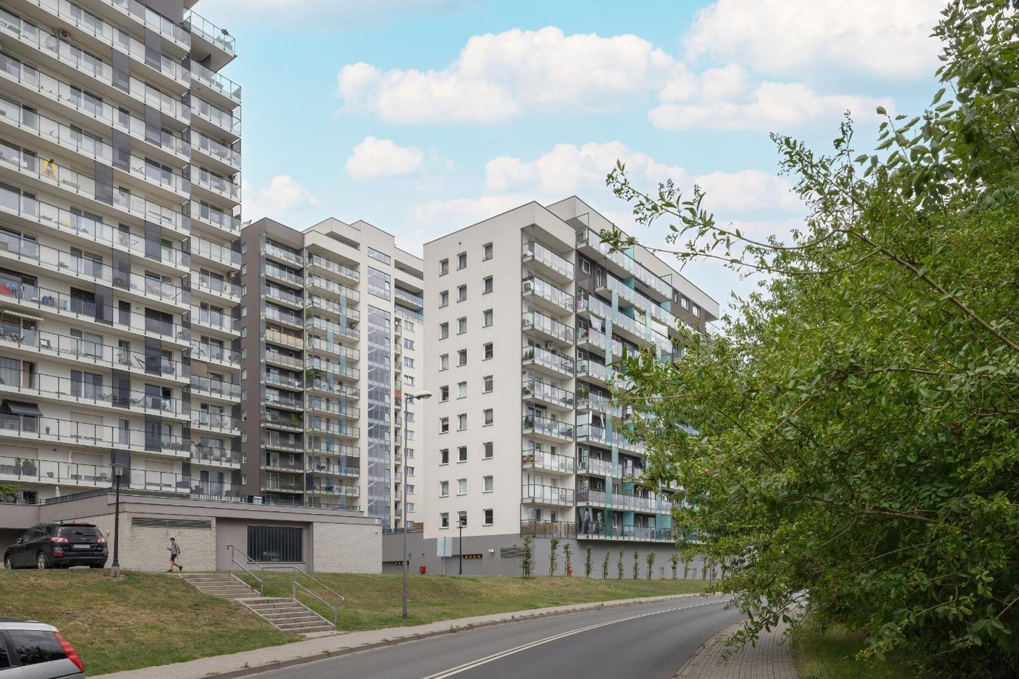 Tysiaclecia Studio Apartament Z Balkonem I Darmowym Parkingiem By Noclegi Renters คาโตวีตเซ ภายนอก รูปภาพ