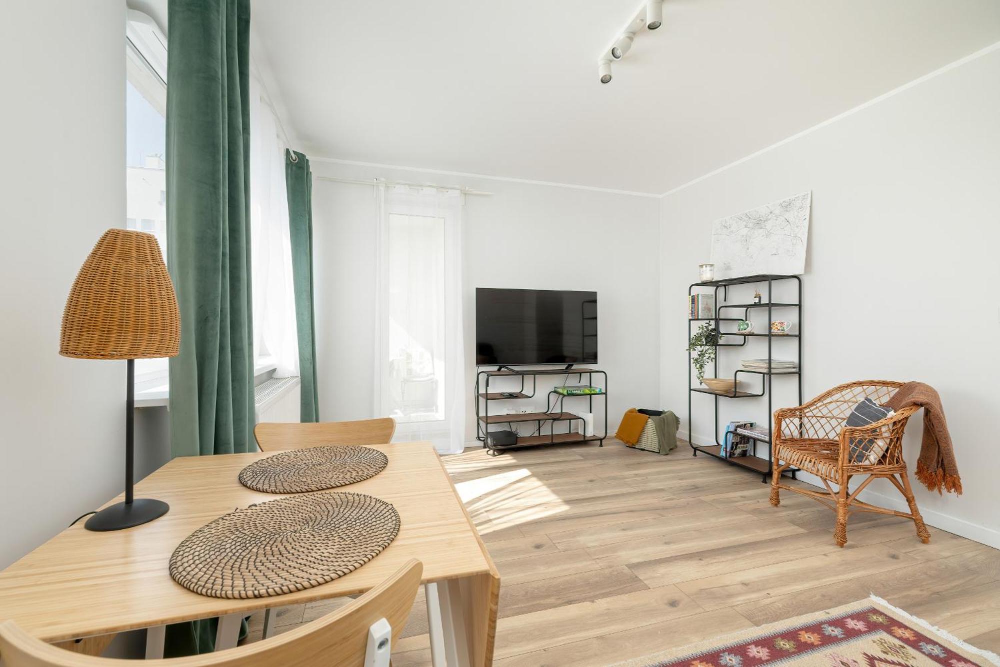 Tysiaclecia Studio Apartament Z Balkonem I Darmowym Parkingiem By Noclegi Renters คาโตวีตเซ ภายนอก รูปภาพ