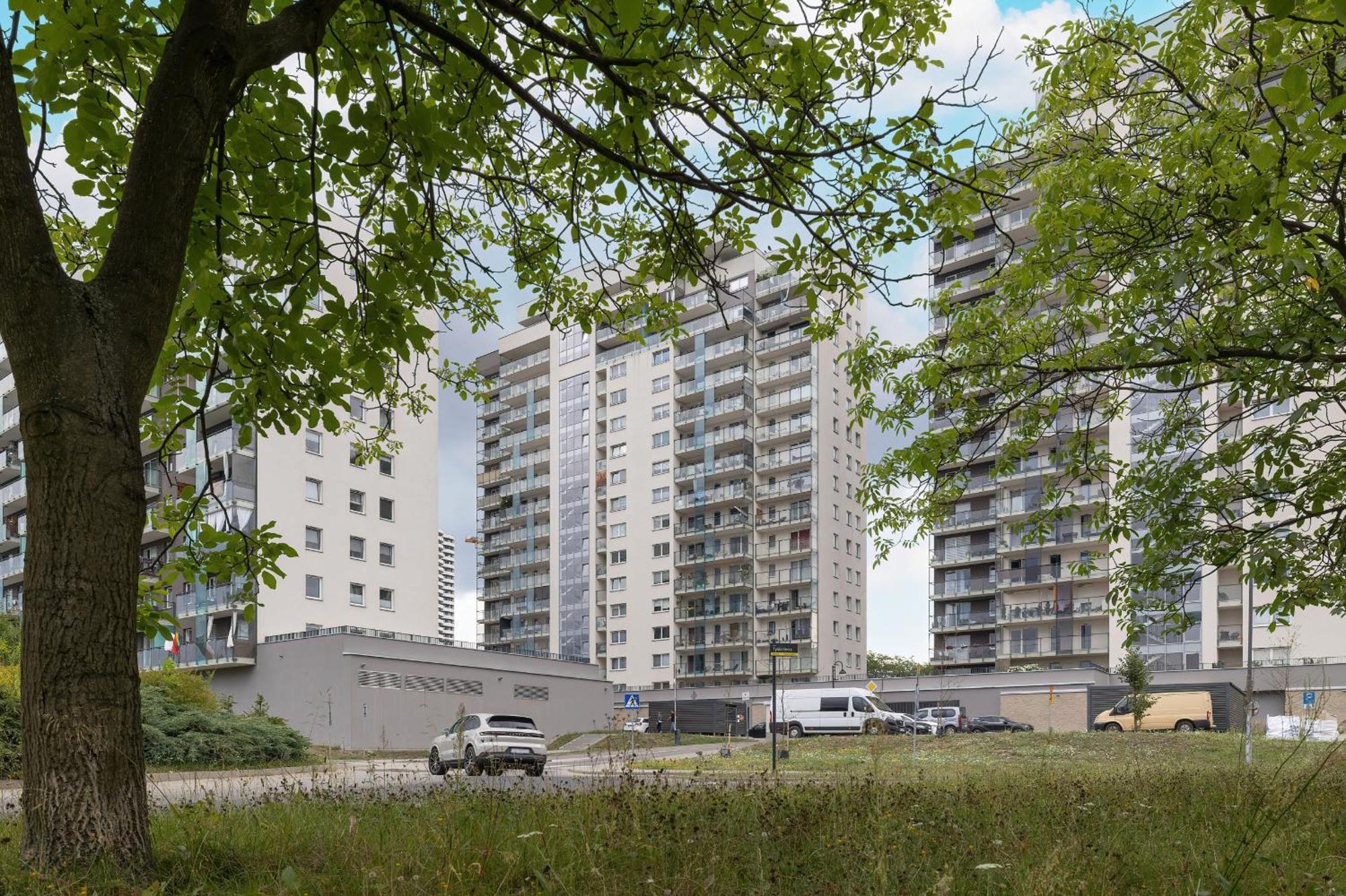 Tysiaclecia Studio Apartament Z Balkonem I Darmowym Parkingiem By Noclegi Renters คาโตวีตเซ ภายนอก รูปภาพ